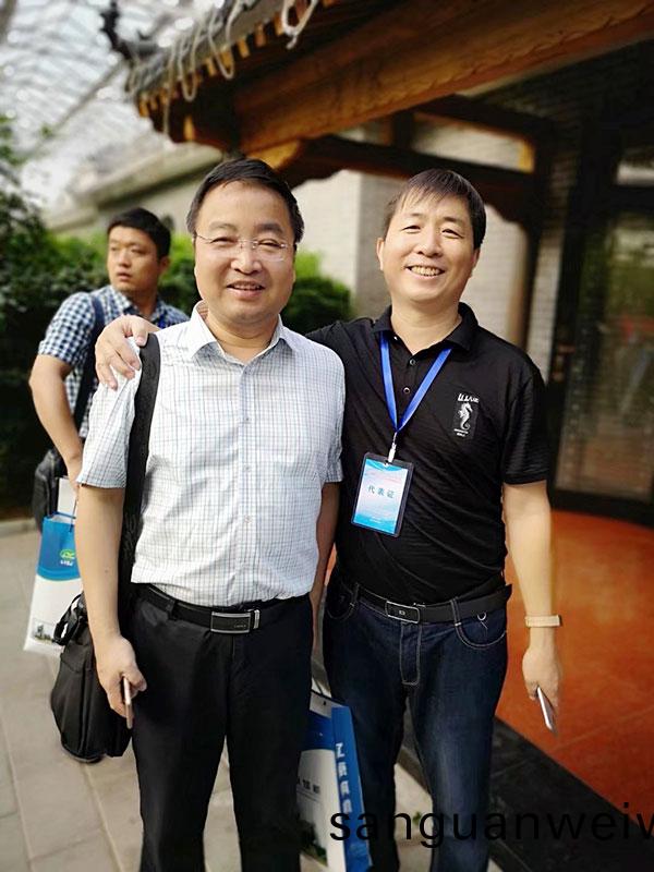 2018中國(guo)築養(yang)路(lu)專(zhuan)傢(jia)論罎